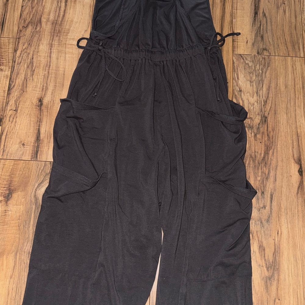 Grey‎ Sleeveless Jumpsuit with Side Tie Detail - Picture 4 of 6